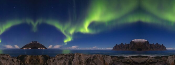 Trip Gardasee Reisetipps - Polarlichter Norwegen Tromso - Skandinaviens eiskalte Schönheit fasziniert mit atemberaubenden Nordlichtern und geradezu außerirdisch imposanten Gebirgskulissen. Land der Mitternachtssonne am Polarkreis, ein Paradies für Wanderer, Naturfreunde, Hobbyfotografen und Instagram er/innen. Tromsø liegt unter dem sogenannten „Nordpollichtoval“, das den magnetischen Nordpol wie ein Ring oder Gürtel umschließt. Hier wird das Polarlicht auch Aurora Borealis genannt. Aufgrund der Struktur des Erdmagnetfeldes sind sie in dieser Region auch in Zeiten geringer Sonnenaktivität besonders häufig und intensiv zu beobachten.